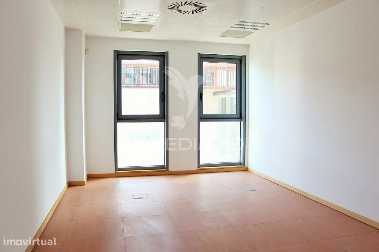 Escritório com vista rio e estacionamento - Lisboa - Grande imagem: 2/14