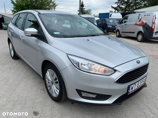 Ford Focus - 16