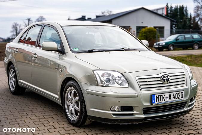 Toyota Avensis 2.0 VVT-i Executive - 16