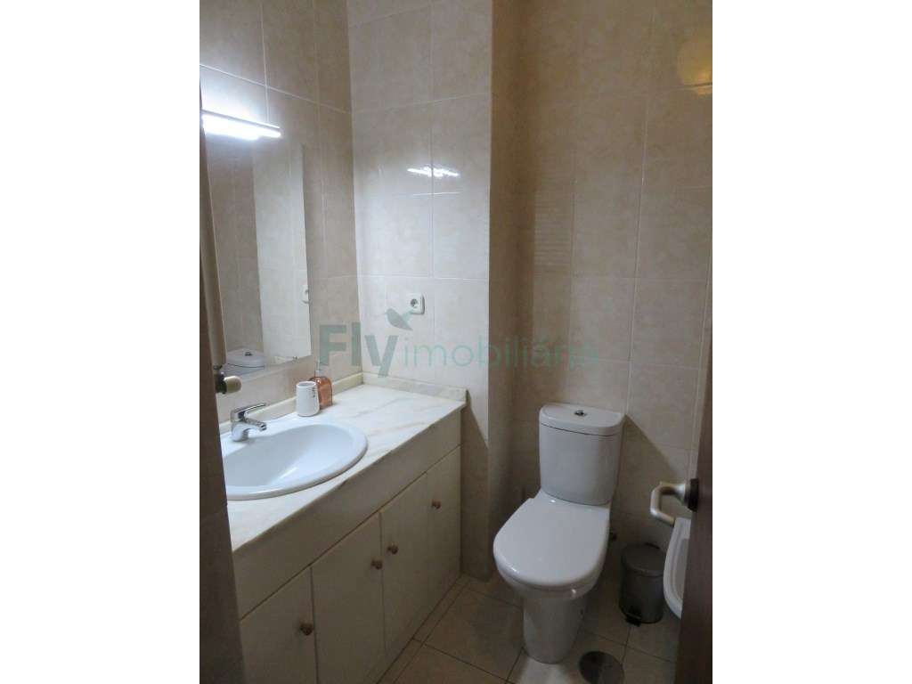 Apartamento T3 - Junto à Universidade e Hospital de S.João no Porto-14