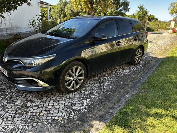 Toyota Auris Touring Sports 1.8 HSD Exclusive+Skyview - 14