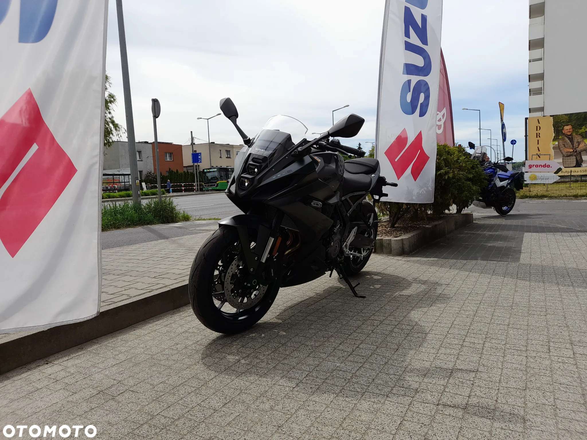 Suzuki GSX - 3