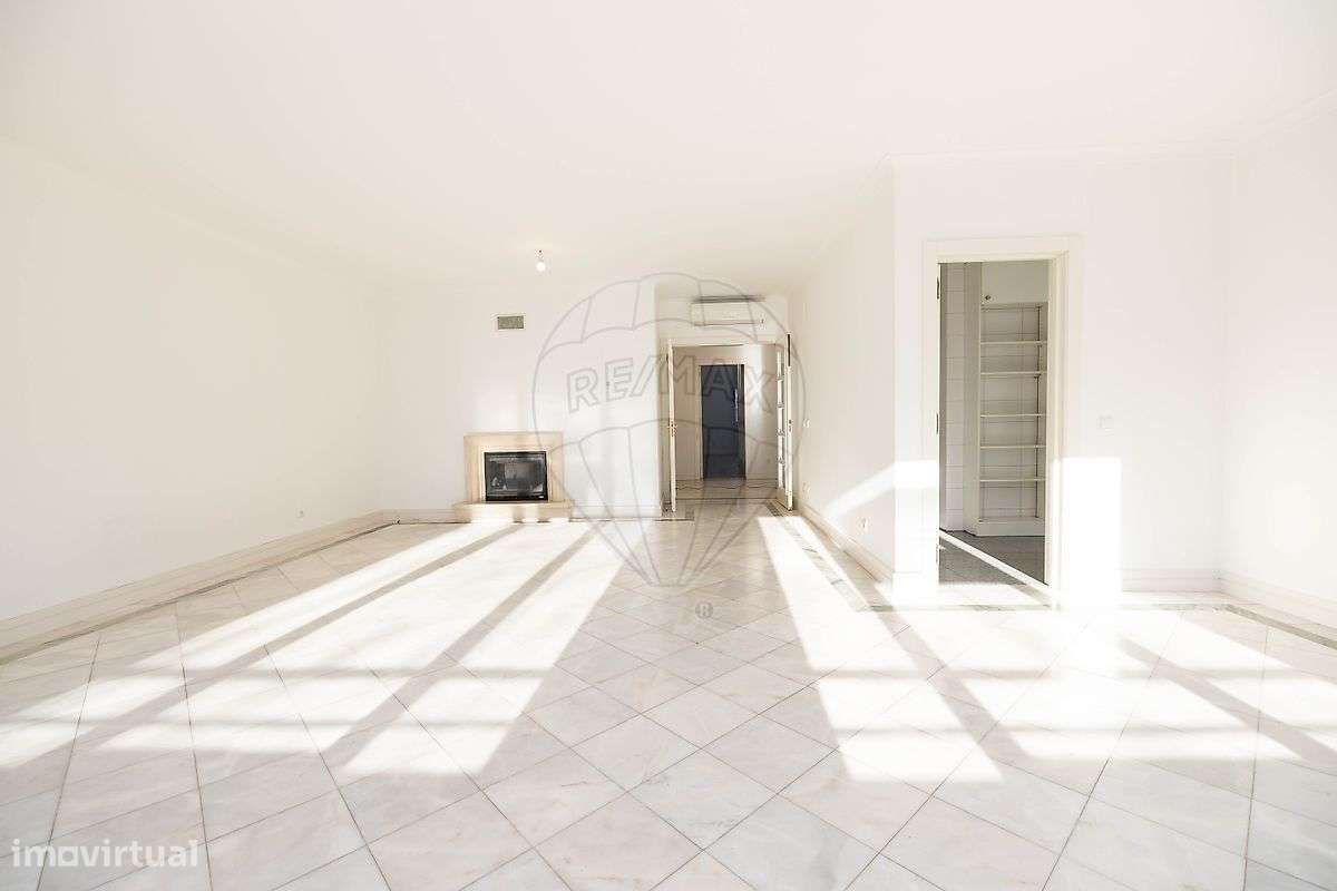 Apartamento T4 para arrendamento - Grande imagem: 3/46