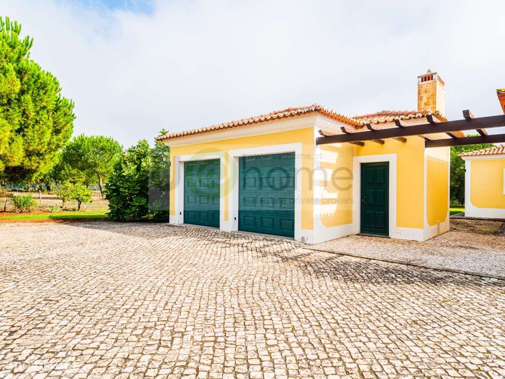 Moradia T4 na Mata do Duque em Santo Estevão-4