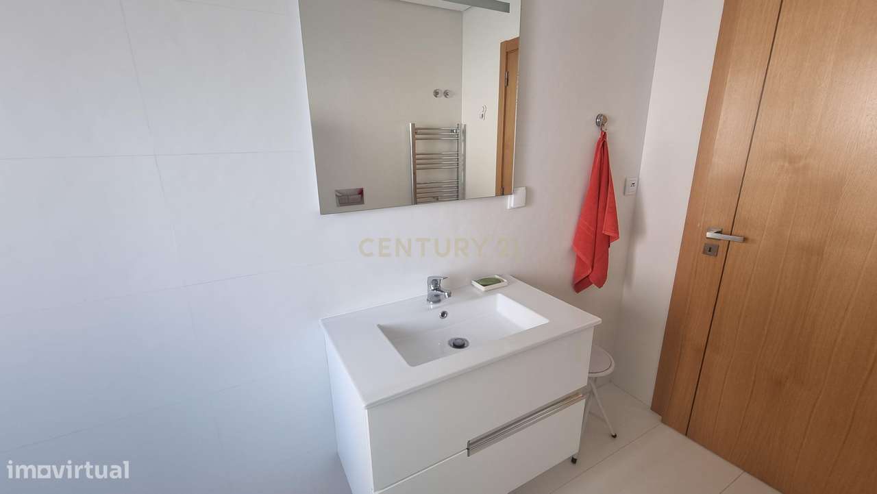 Moradia isolada T4 Jardins de Santiago - Setúbal-21