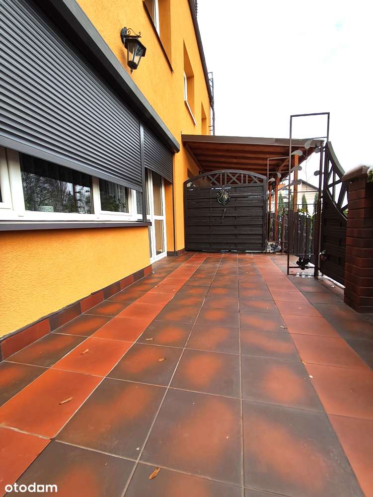 Dom w zabudowie szeregowej w Pawłowicach-17