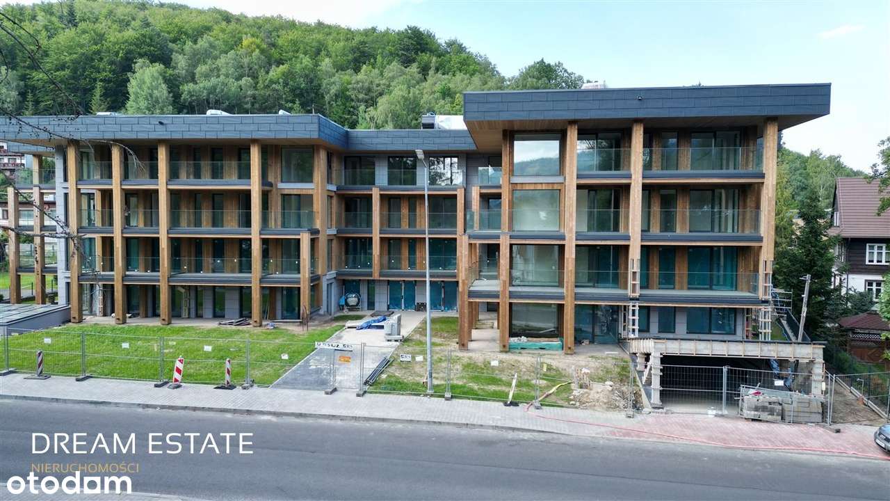 Inwetsycja z basenem, saunami i jacuzzi!-1