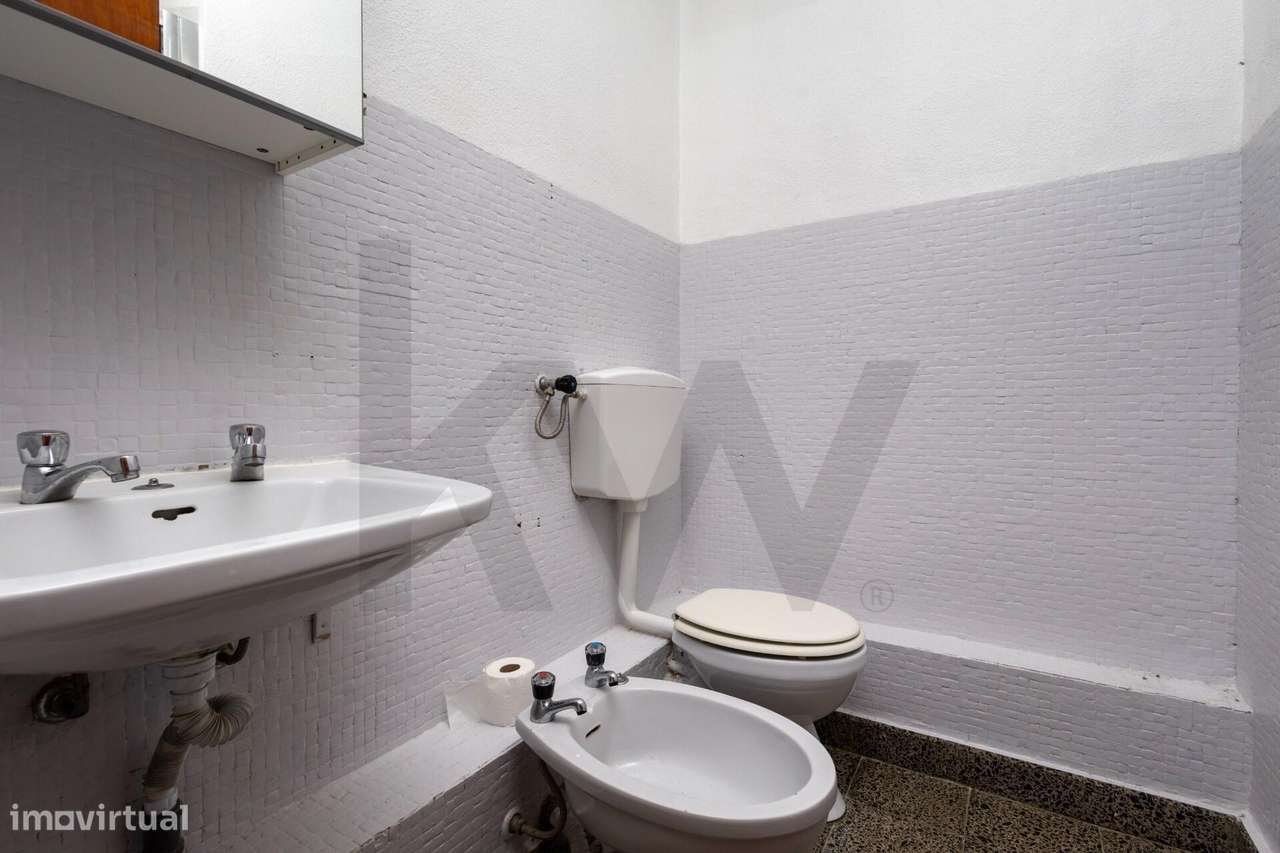 Para Locação: Apartamento T4 Estimado e Luminoso na Praceta da Amizade - Grande imagem: 5/21