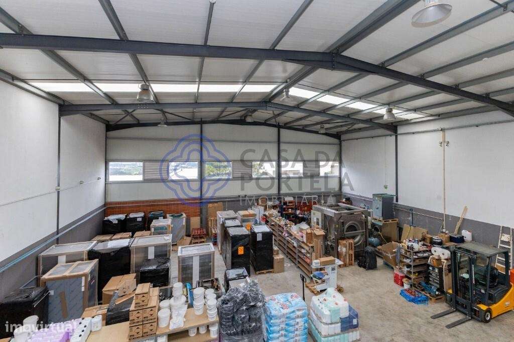 Venda de armazém industrial, escritório e logradouro em Ermesinde-20