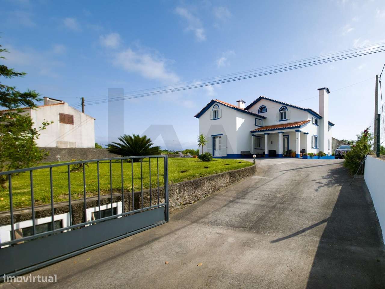 Moradia T4 de Excelência com Vista Mar | Candelária |Ponta Delgada-1