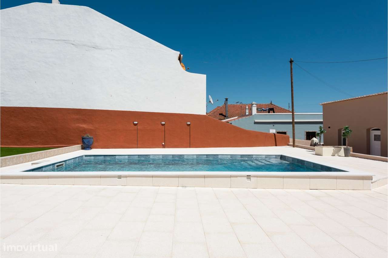 Totalmente Remodelada – Moradia T3 com Piscina, Jardim e terreno de 1. - Grande imagem: 5/38