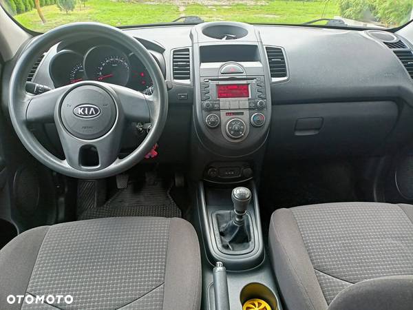 Kia Soul 1.6 CVVT - 12