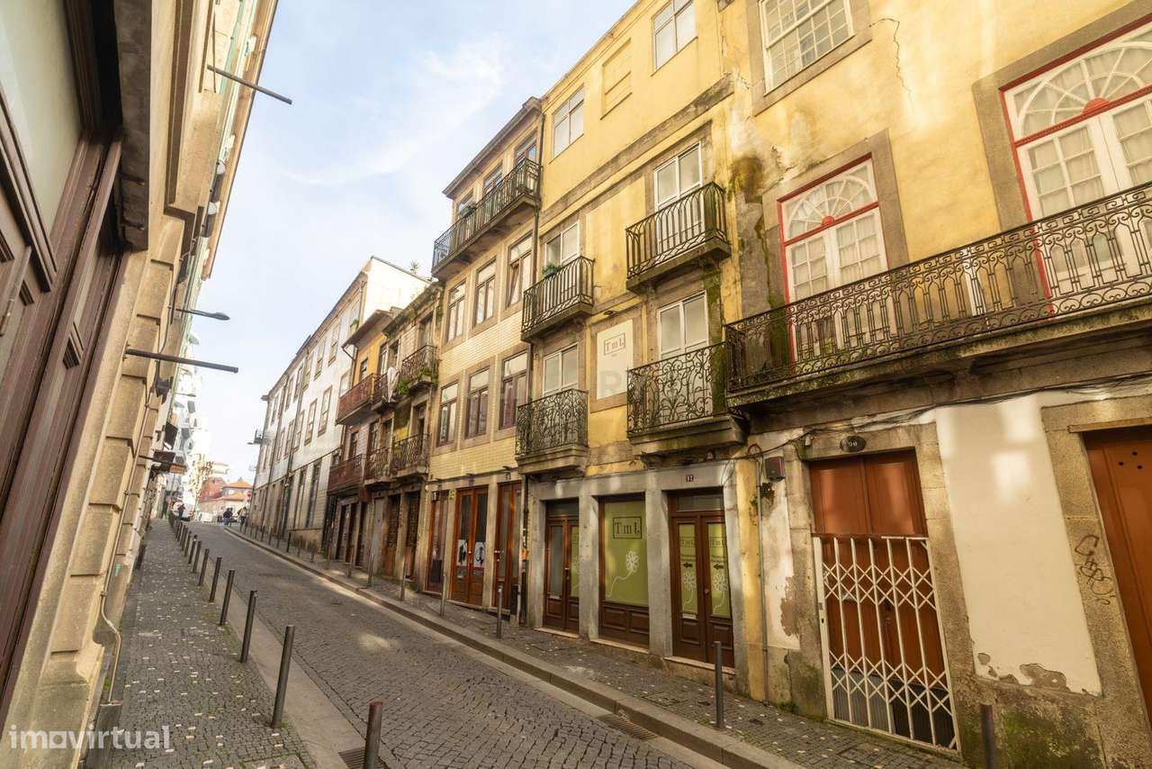 Prédio no Centro do Porto | Rua Conde de Vizela-29