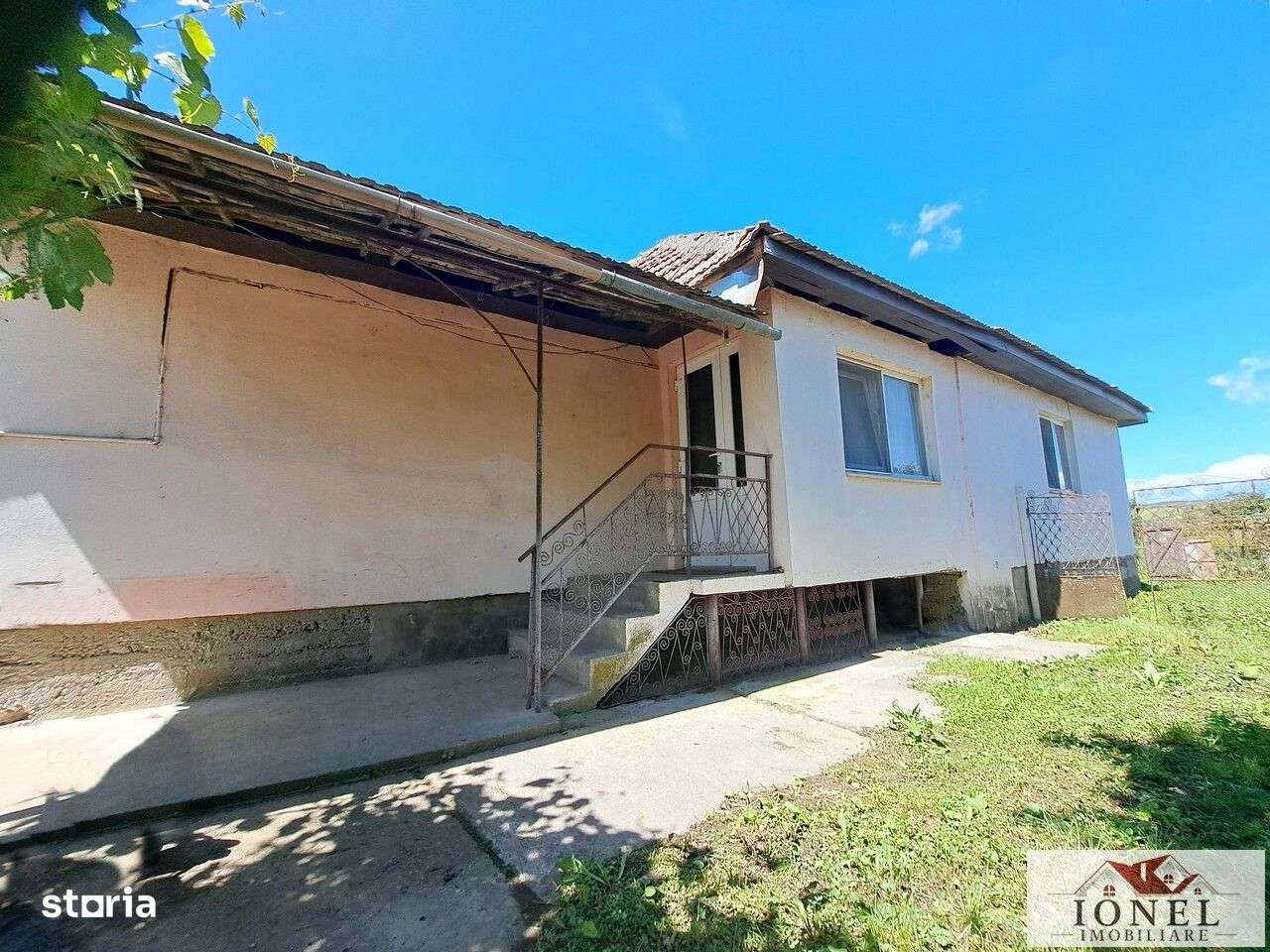 Vanzare casa in Razboieni - Cetate - Imagine principală: 2/13