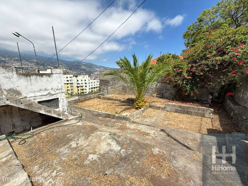 Moradia para reabilitação em São Martinho, Funchal - Grande imagem: 5/17