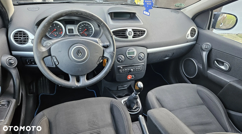 Renault Clio 1.5 dCi 85 FAP Grandtour Luxe - 14