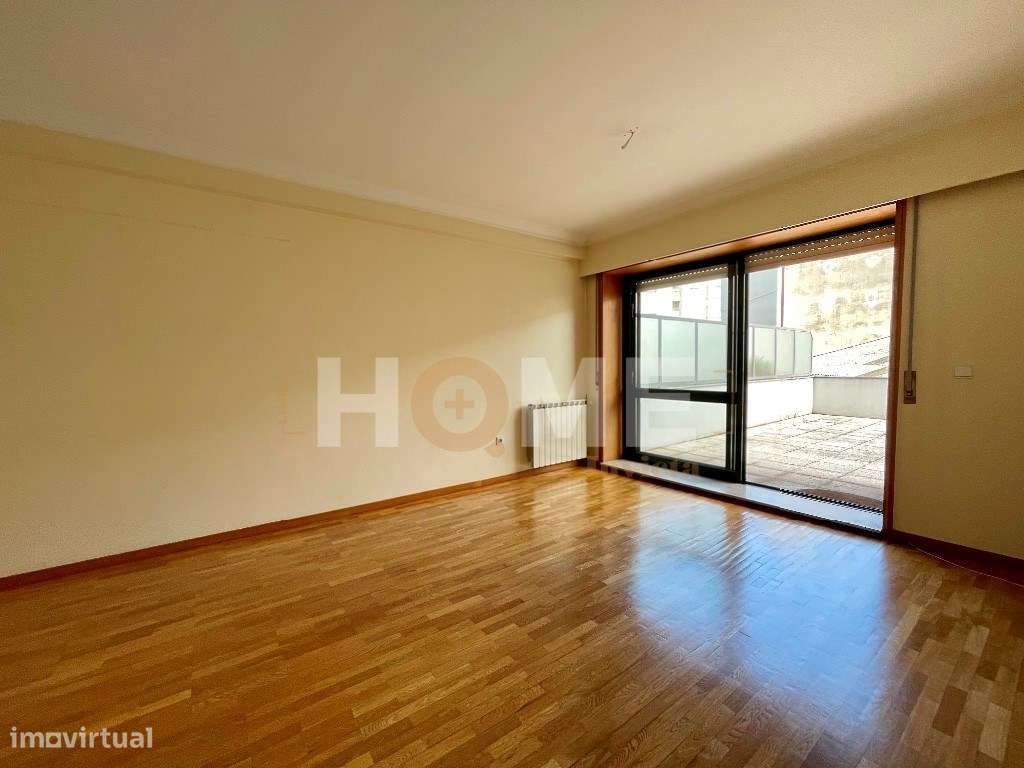 Apartamento T1+1 c/terraço - Rua do Campo Alegre | Porto - Grande imagem: 4/45