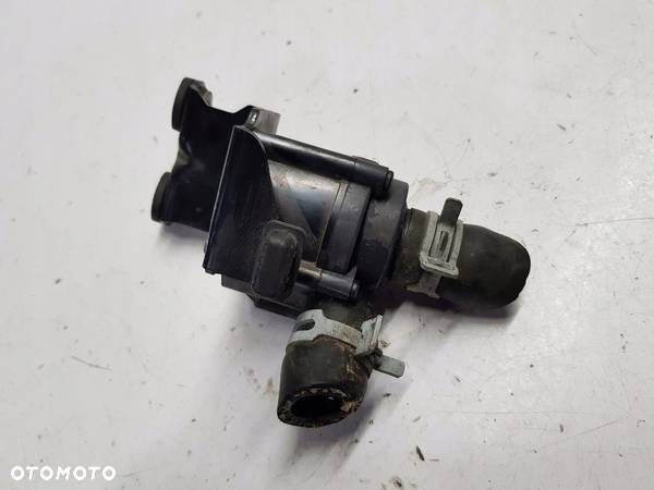 pompa wody Ford Kuga mk2 lift 1.5 DS7G8C419CB - 5