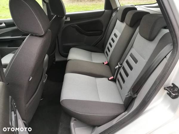 Ford Focus 1.6 Silver X - 22