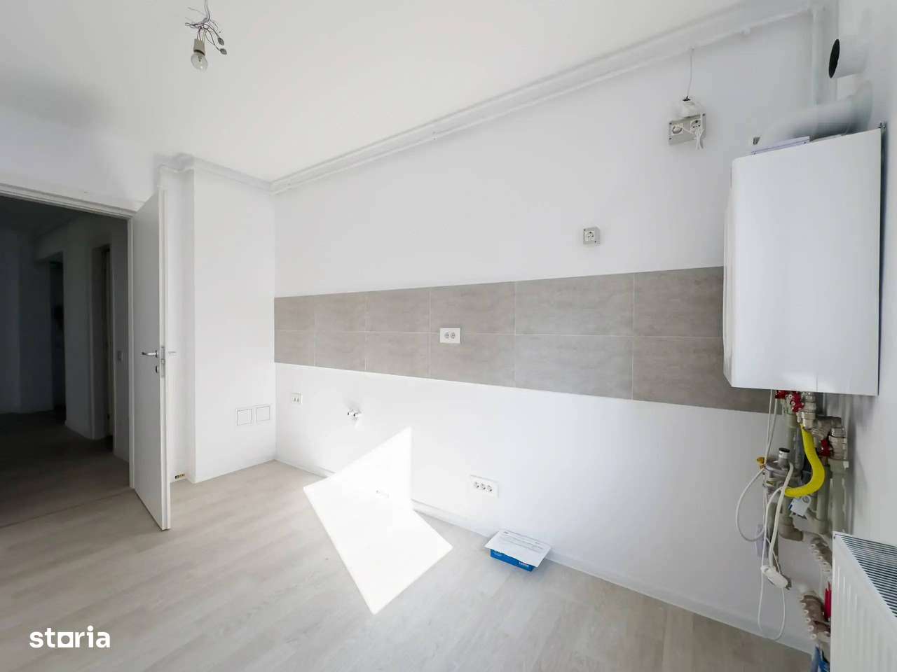 3 camere gradina Metrou Teclu Titan Fara TVA-16