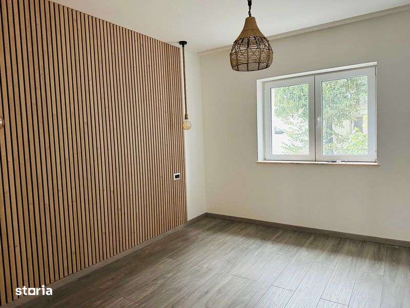 4 camere Recompartimentat in 3 camere ETAJ 1 - Imagine principală: 5/8