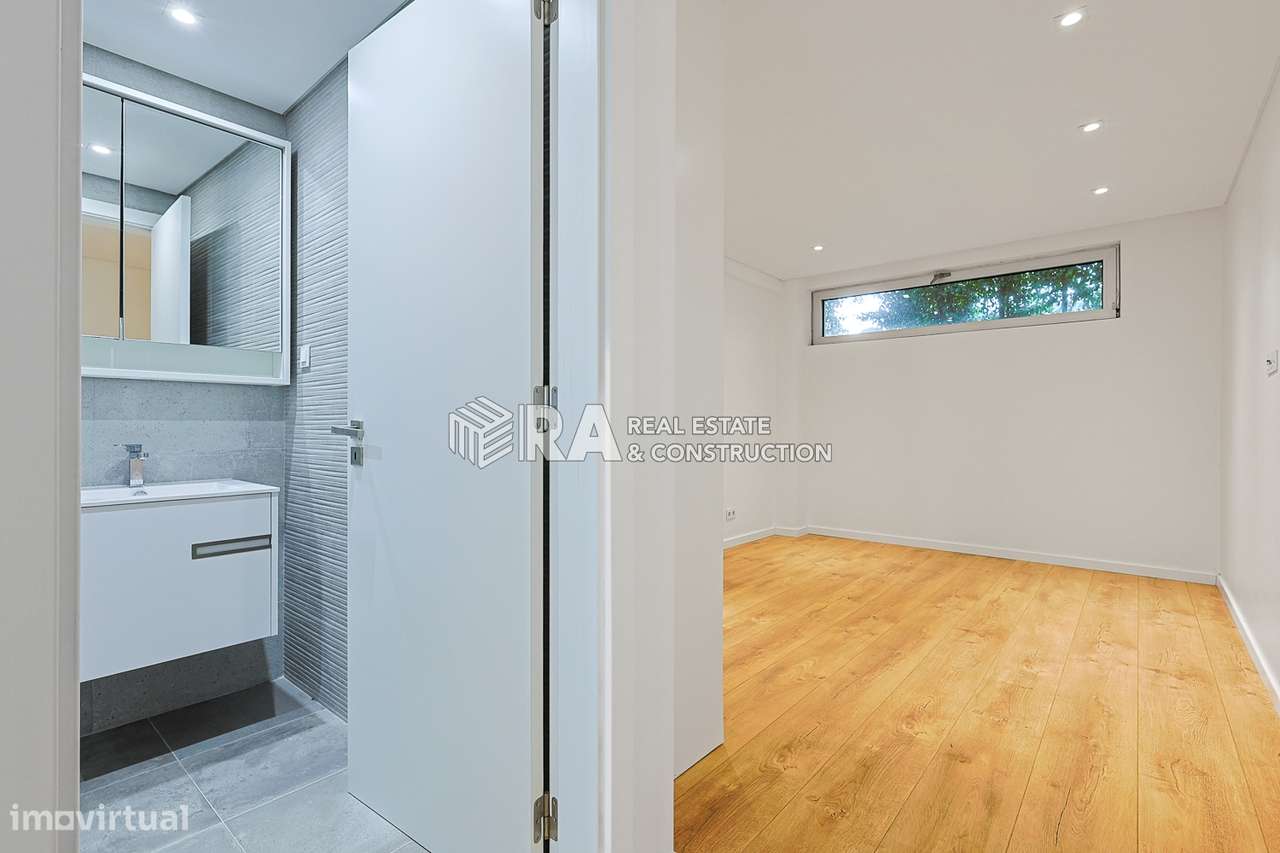 Moradia Isolada T6 Venda em Charneca de Caparica e Sobreda,Almada-24