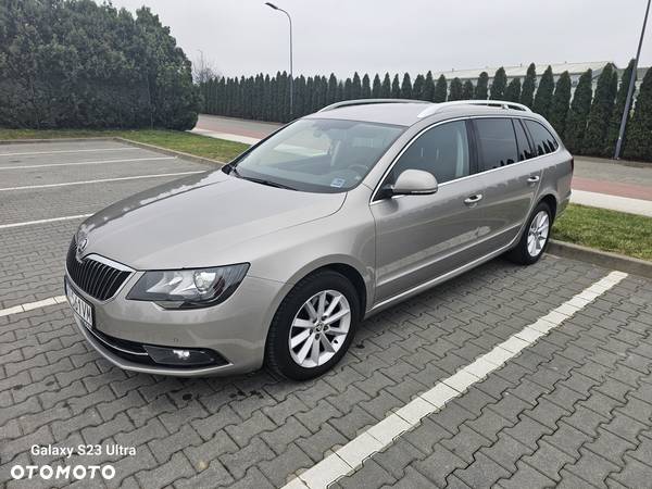 Skoda Superb 2.0 TDI 4x4 Ambition DSG - 9