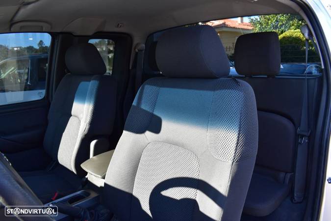 Nissan Navara 2.5 dCi KC XE Comfort +Convenience - 14
