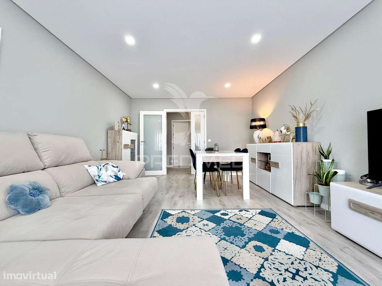 Encontre o seu espaço...Fantástico apartamento renovado - Grande imagem: 3/25