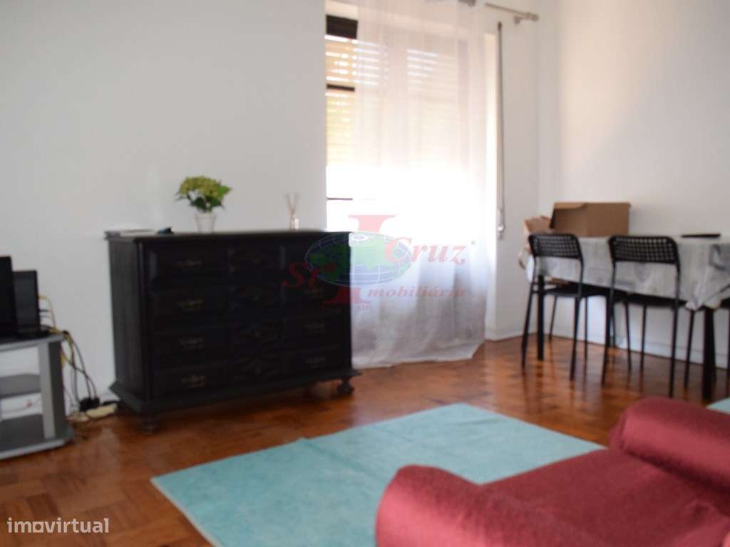 Apartamento T3 + Sótão Dividido - Pinhal de Marrocos-18