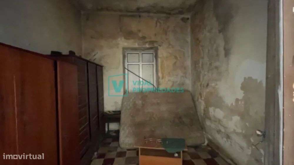 T2 em banda com garagem, jardim e terraço em Faro-12