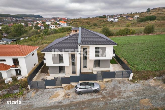 Str. Muntii Rodnei Casa Noua  6 Camere cu 3 Dormitoare | Curte Proprie-1