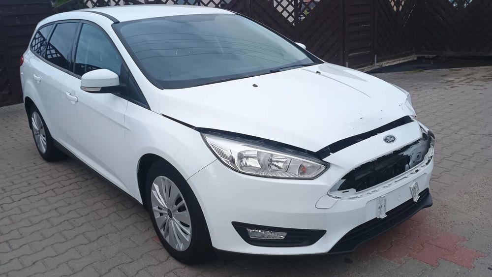 Ford Focus Mk3 (2010-2018) 1.5 EcoBoost SYNC Edition ASS PowerShift 2017