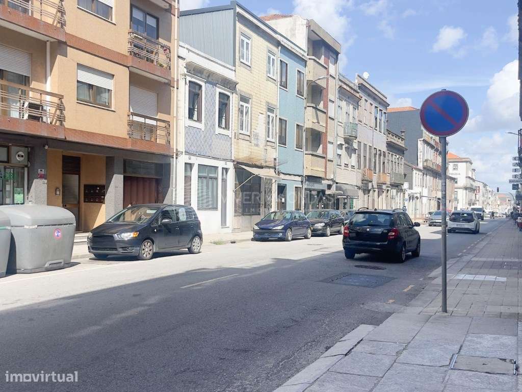 Estabelecimento comercial, no Bonfim - Porto. - Grande imagem: 1/23