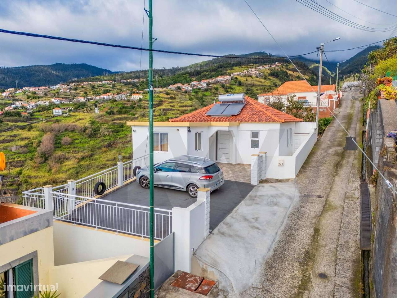 Moradia Bi-Familiar no Lombo do Doutor -  2 Apartamentos T2 Independen - Grande imagem: 4/27