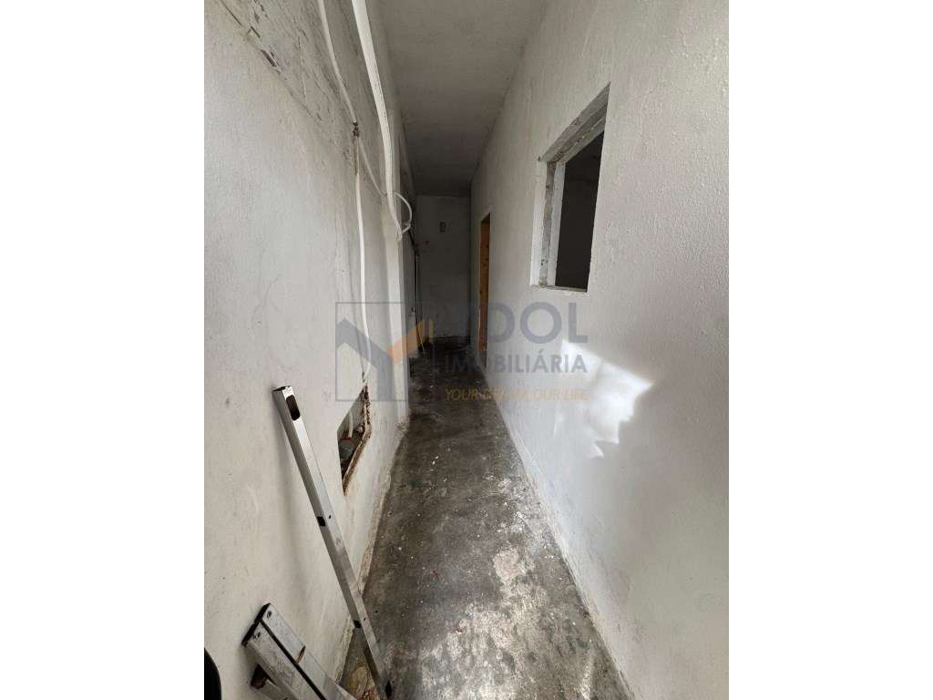 Moradia V3 com Projeto de Remodelação em Adanaia - Alhandra, São Jo...-6