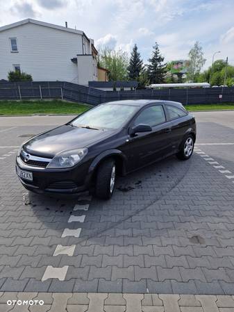 Opel Astra III GTC 1.4 Cosmo - 1