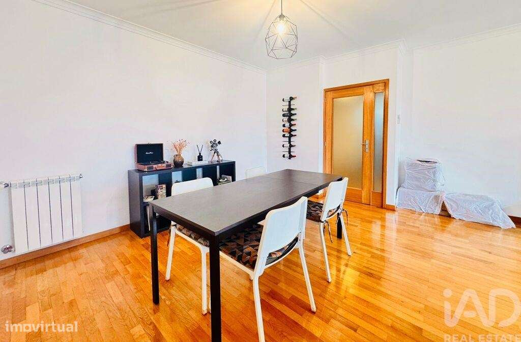 Apartamento T2 em Castêlo da Maia de 101 m2 - Grande imagem: 3/16