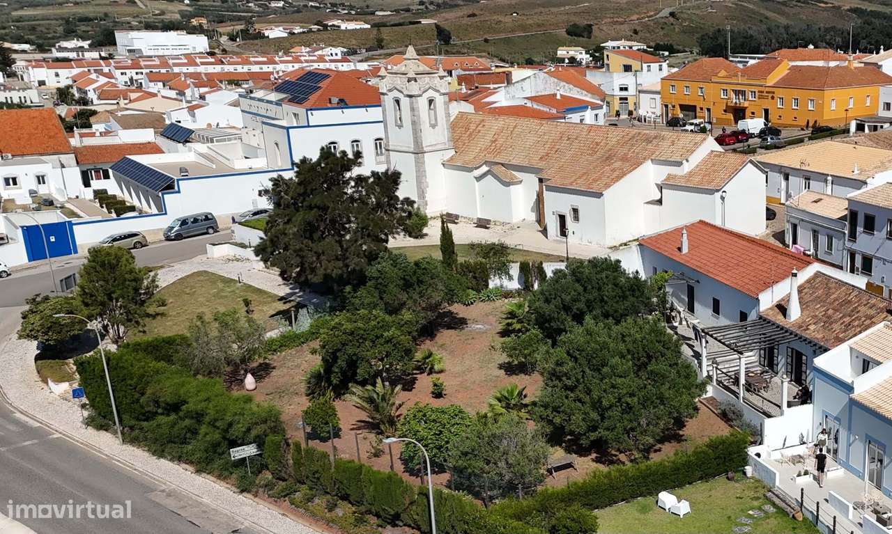 MORADIA T1+1 COM COMÉRCIO ADJACENTE E  PROJECTO PARA 3 HABITAÇÕES COM - Grande imagem: 4/48