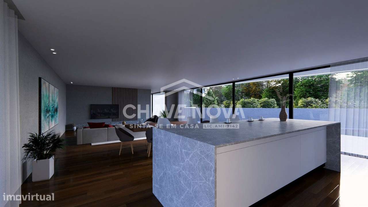 LA - Moradia individual 4 Quartos, para Venda em Santa Maria da Feira - Grande imagem: 5/14