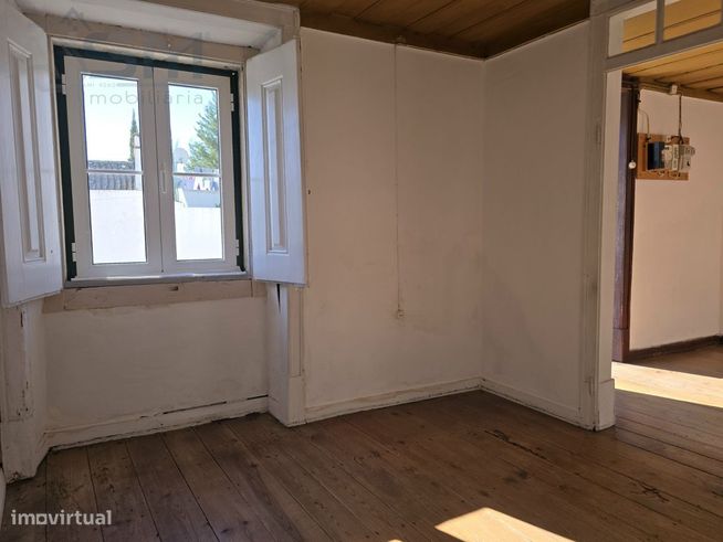Vila Nova da Barquinha - Moradia T4 Duplex com quintal junto ao rio-31