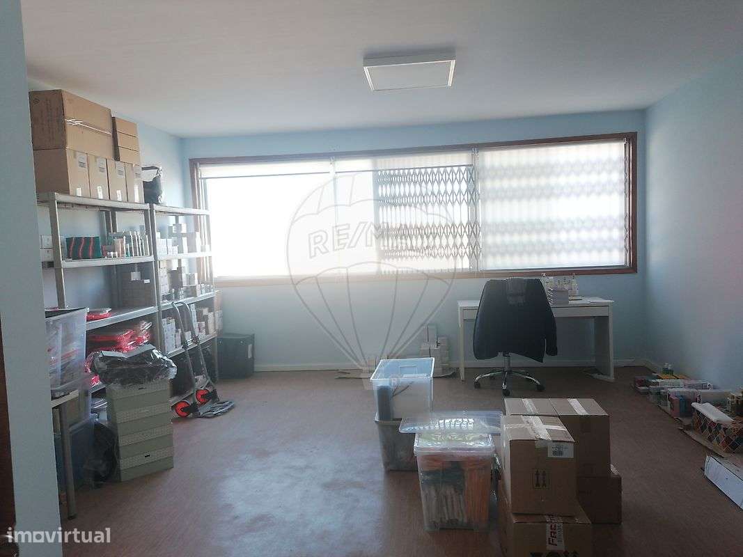 Escritório  para arrendamento - Grande imagem: 3/7