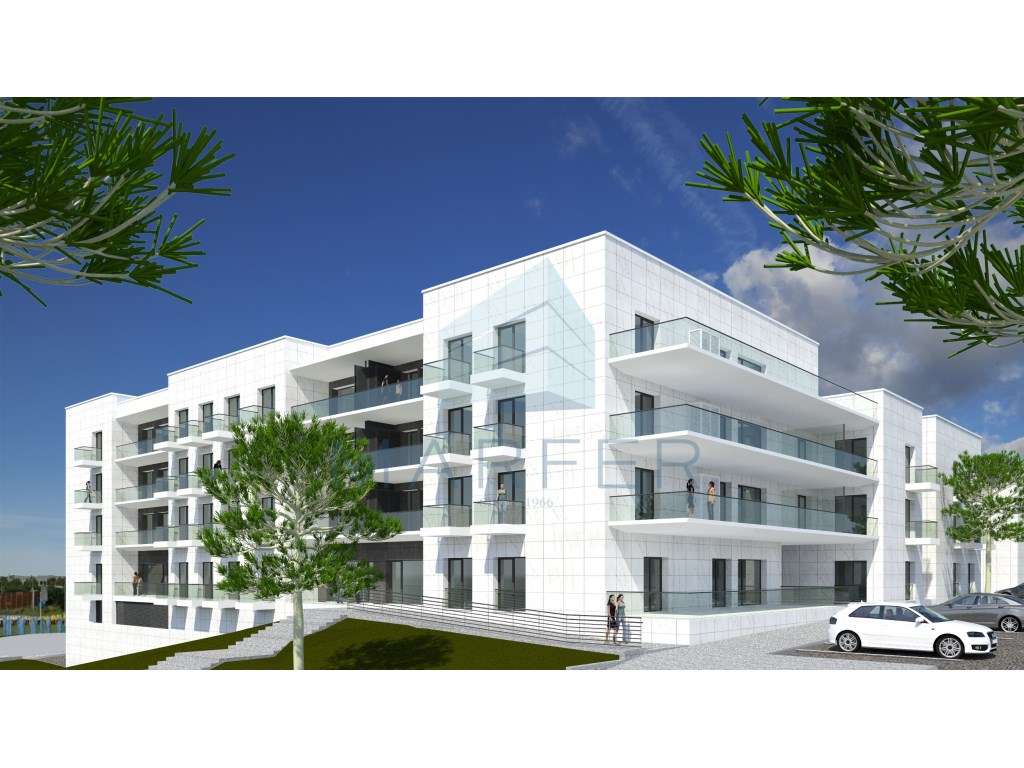 Loja Nova 167m2 | Porto Salvo - Grande imagem: 2/3