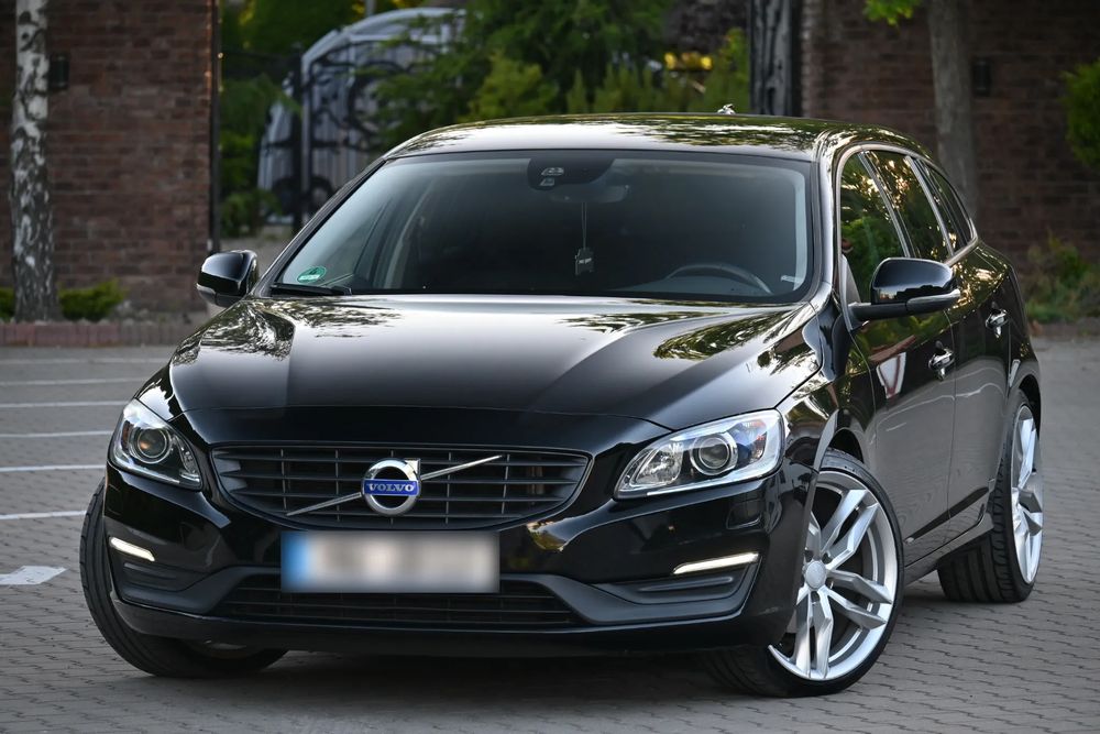 Volvo V60 I D3 Geartronic Momentum 2016