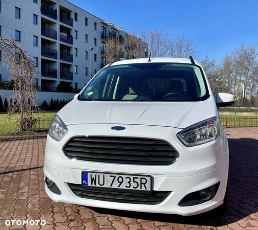 Ford Tourneo Courier 1.5 TDCi Titanium - 2