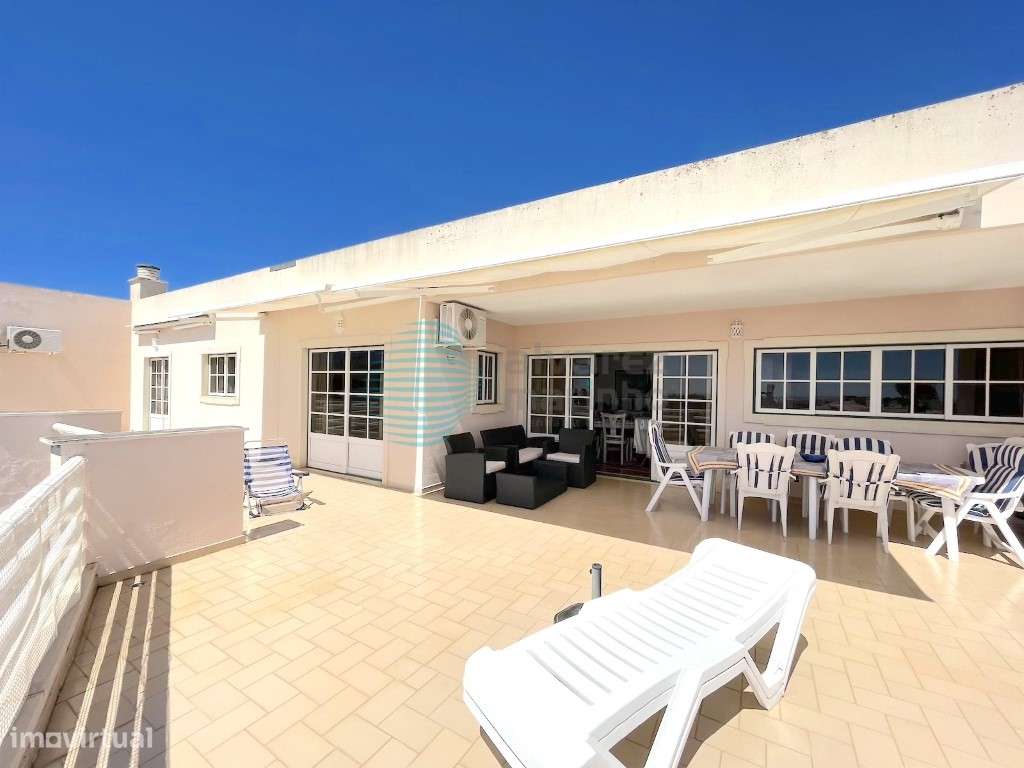 Penthouse 4 assoalhadas com uma área de 232m2, terraço 107m2, Vau, ...-17