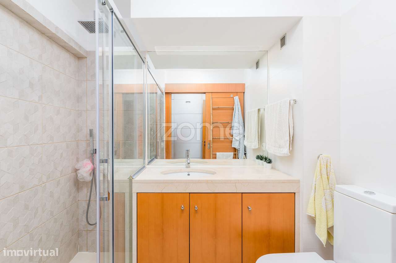 Apartamento T3 em Paio Pires-15