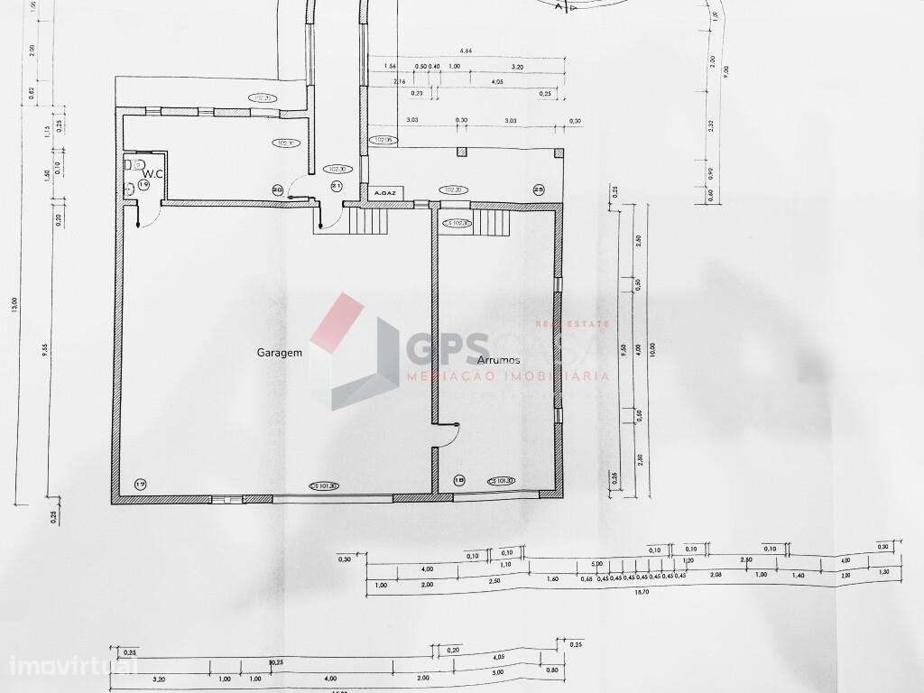 Moradia T4 com garagem – terreno de 1.936 m2-46