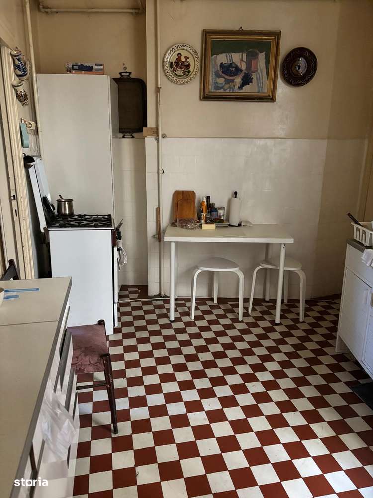Vanzare apartament trei camere Universitate perfect pentru Airbnb-9