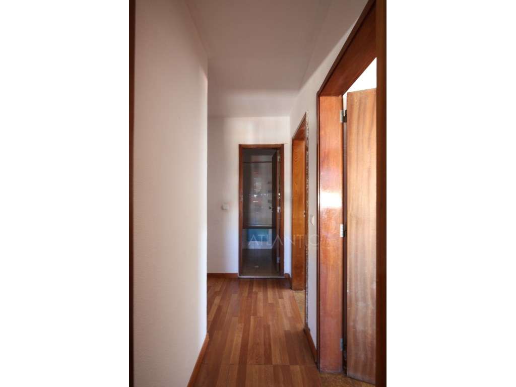 Apartamento T3 Santo António dos Cavaleiros-6